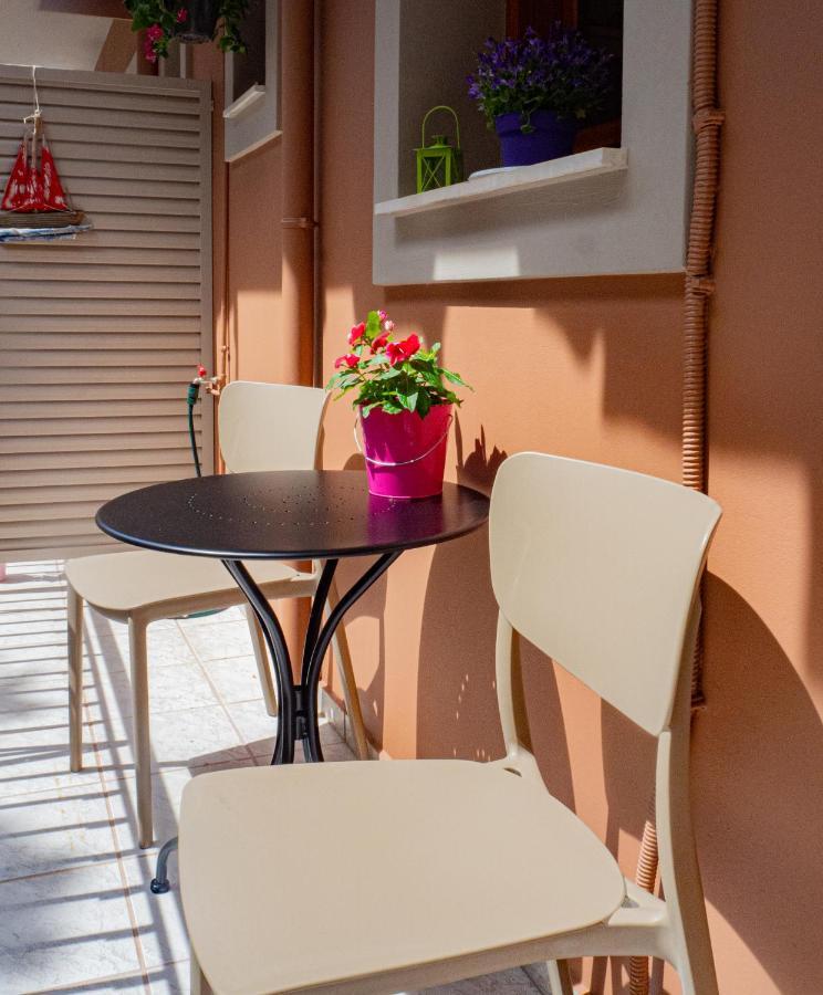 Dina Studio Argostoli 1 Leilighet Eksteriør bilde